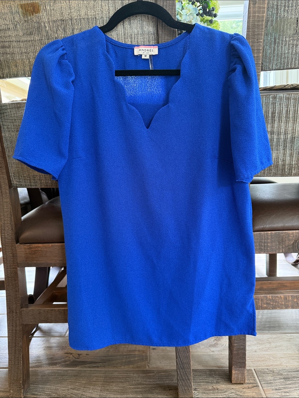 ANDREE BY UNIT Royal Blue Scallop Neck Puff Sleeve Blouse